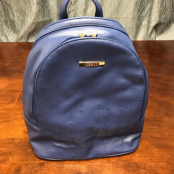 Backpack - Picture 7 of 8